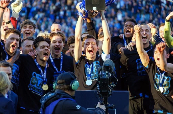 ¡DEJAN BRUJAS SIN TÍTULO COPERO AL ANDERLECHT DE CÉSAR HUERTA!