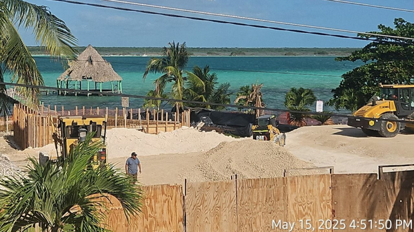 ¡DEFENSA DESACATA ORDEN JUDICIAL Y PROSIGUE OBRAS EN LAGUNA DE BACALAR!