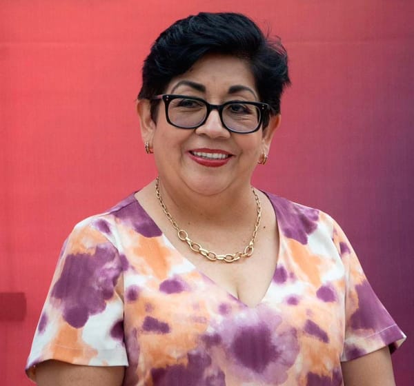 ¡VA DE NUEVO EX JUEZA!