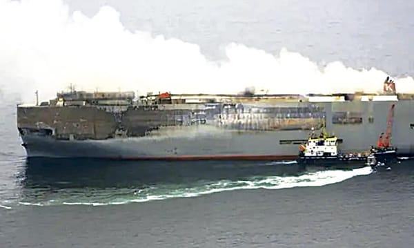 ¡ARDE EL “MORNING MIDAS”! - TRAÍA MILES DE VEHÍCULOS CHINOS ELÉCTRICOS