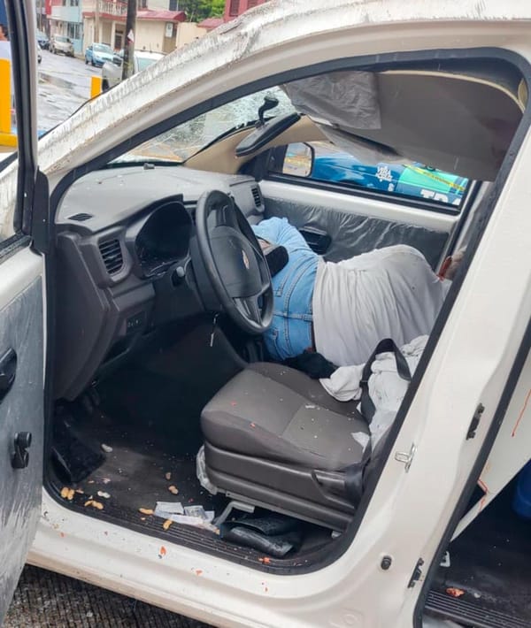 ¡ENCONTRONAZO MORTAL! - UNA PERSONA MUERTA DEJO EL CHOQUE Y VOLCADURA DE UNA CAMIONETA