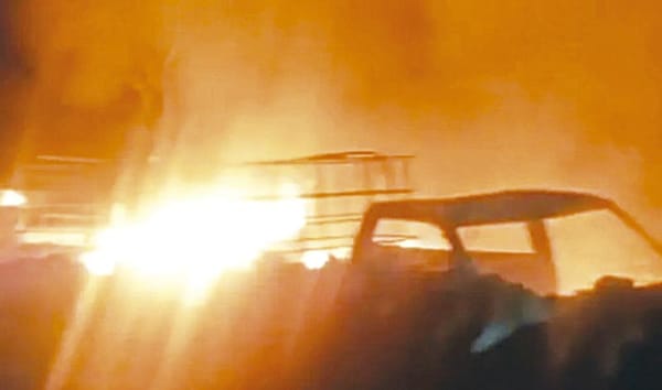 ¡EXPLOTA DUCTO DE PEMEX! - UN MUERTO Y OCHO HERIDOS