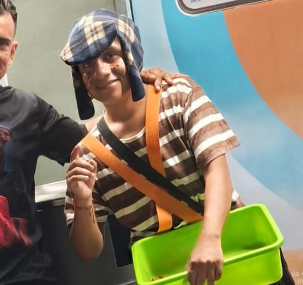 ¡HOSPITALIZAN AL FAMOSO ‘CHAVO DEL OXXO’!