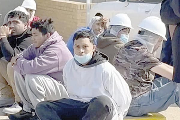 ¡DETIENE ICE A TRABAJADORES EN REDADA EN NEBRASKA!