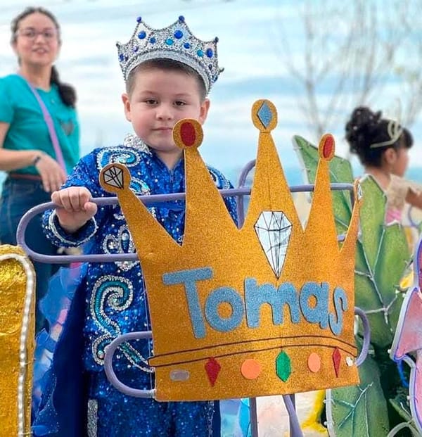 MUY  GUAPO CAPTAMOS  A TOMÁS SERRANO….