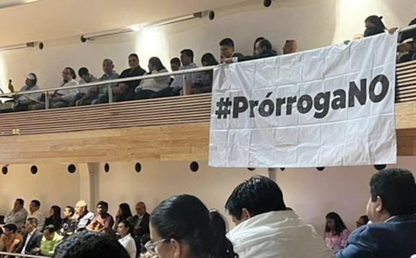 ¡REBELIÓN! - CONSEJEROS VS. RECTOR