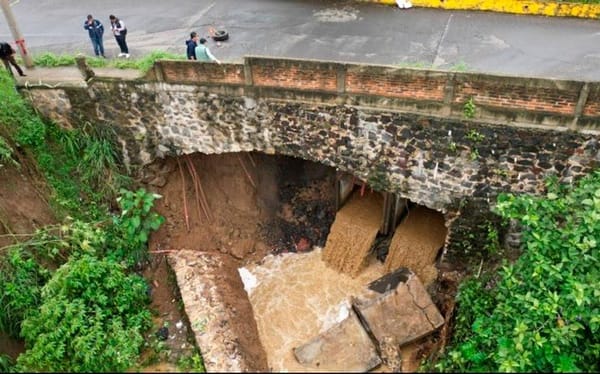 ¡SE LES HUNDE! - EN LAS TRANCAS
