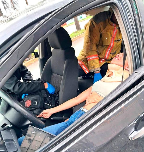 ¡MUJER PRENSADA EN CARRETERAZO!