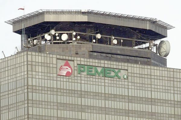 ¡PROVEEDORES DENUNCIAN QUE PEMEX LOS MANTIENE SIN PAGO!
