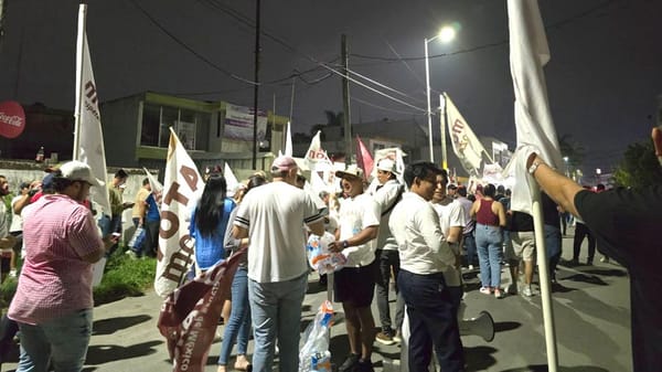 ¡SE LOS LLEVAN! - *Y denunciarán a los rijosos que quemaron consejos