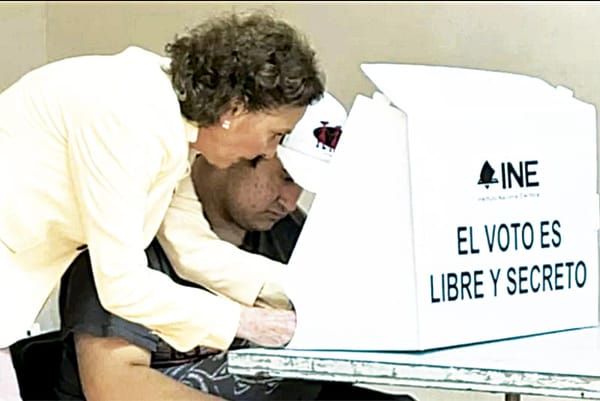 ¡BEATRIZ SE FUE A VOTAR A TLALPAN!