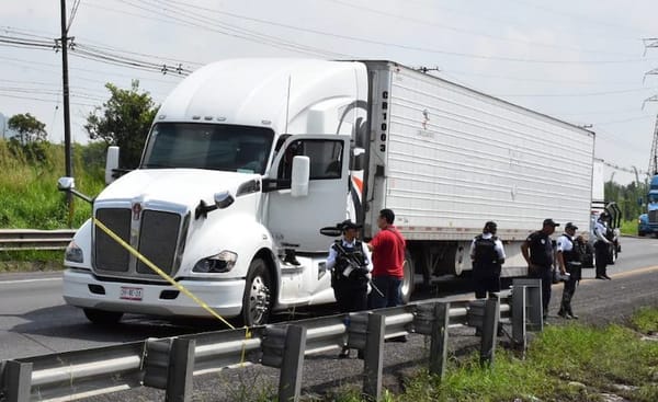 ¡RECUPERAN TRÁILER ROBADO EN ORIZABA!