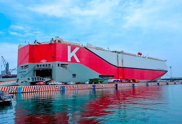 ¡LLEGAN MENOS BARCOS!