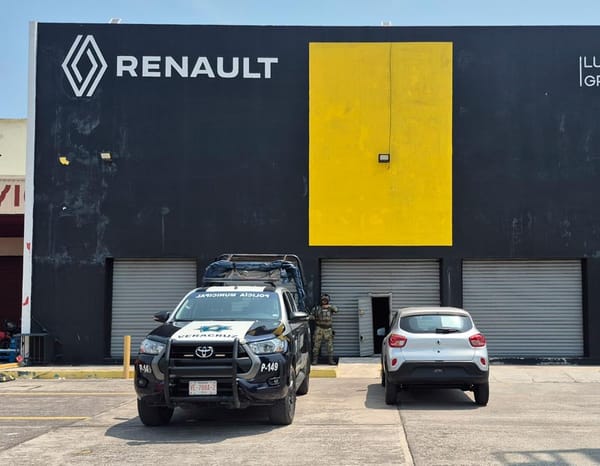 ¡“RATAS” ROBARON EN LA AGENCIA RENAULT!