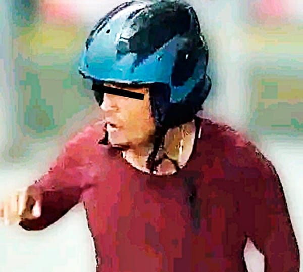 ¡“POWER RANGER” ASALTA Y MANOSEA A SUS VÍCTIMAS!