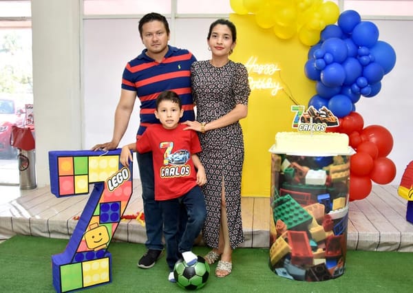 CARLOS ADRIÁN CUMPLE 7!