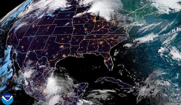 ¡YA ESTAMOS EN VERANO EN EL HEMISFERIO NORTE! - *UN FIN DE SEMANA HÚMEDO Y CÁLIDO...
