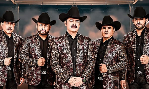 ¡MULTAN A LOS TUCANES DE TIJUANA POR ANDAR CANTANDO NARCO-CORRIDOS!