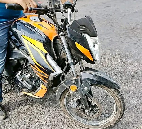 ¡ROBAN ‘POTRO DE ACERO’ EN RANCHO DEL PADRE!