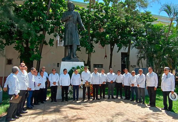 ¡MASONES LE HACEN GUARDIA A HIDALGO!
