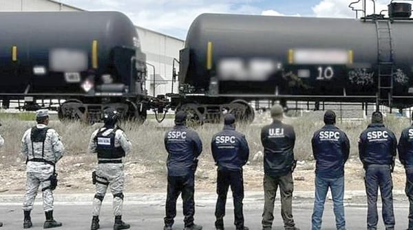 ¡ASEGURAN 15 MILLONES DE LITROS DE HUACHICOL! - DE RÉCORD