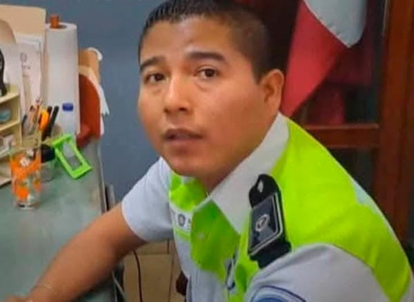 ¡EJECUTAN A COMANDANTE DE TRÁNSITO! - *FUE ATACADO A BALAZOS DENTRO DE UN BILLAR EN ACAYUCAN