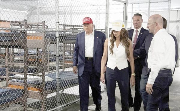 ¡TRUMP INAUGURA “ALLIGATOR ALCATRAZ”, NUEVA CÁRCEL PARA MIGRANTES RODEADA DE PANTANOS Y CAIMANES!