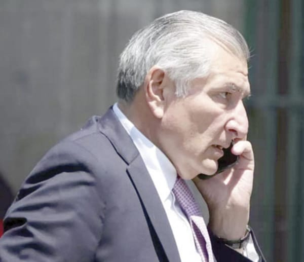 ¡ADÁN AUGUSTO CONTRAATACA Y DICE QUE EL JEFE DE LA BARREDORA FUE PROMOVIDO POR EL HERMANO DE AMLO! - TENSIÓN EN LA 4T