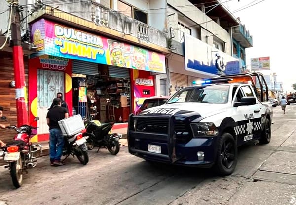 ¡ASALTANTES ASESINAN A TRABAJADOR DE DULCERÍA!