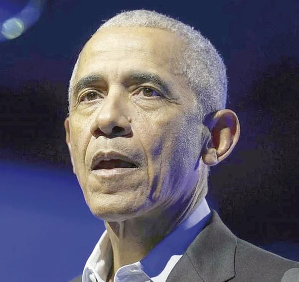 ¡TRUMP ACUSA A OBAMA DE “TRAICIÓN”!