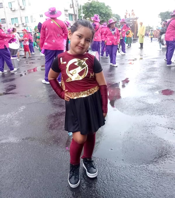 LA HERMOSA CAMI PARTICIPANDO...