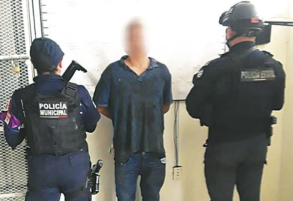 ¡ERA UNA FICHOTA! - ENTRABA Y SALIA DE LA CÁRCEL...