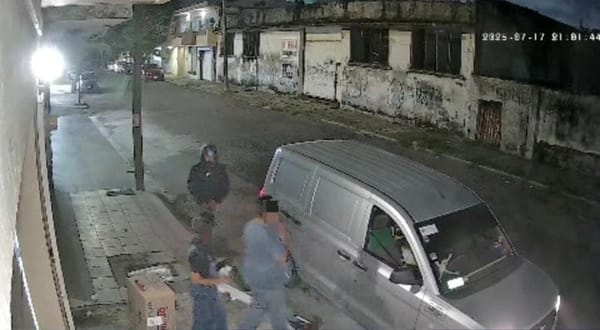 ¡ASALTAN A REPARTIDORES DE MERCADO LIBRE!