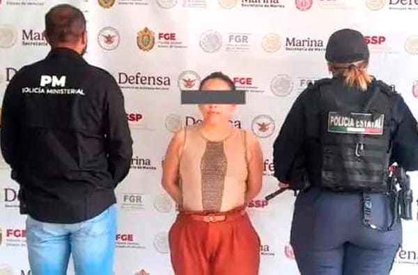 ¡DETIENEN A FUNCIONARIA DEL IMM POR VIOLENCIA FAMILIAR Y LESIONES!