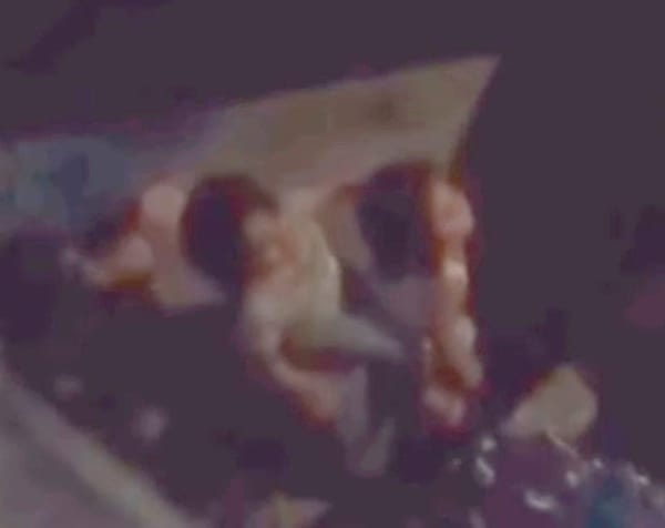 ¡RESGUARDAN A LAS NIÑAS!