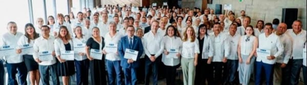 ¡UNÁNUE RECONOCE A LOS ABOGADOS!