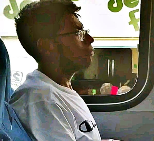 ¡DENUNCIAN A “COCHINÓN”! - CUANDO SE MANOSEABA EN EL AUTOBÚS DELANTE DE NIÑOS Y SEÑORAS