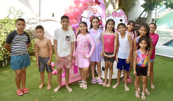 ¡ASHLYN IGLESIAS VEGA CELEBRÓ SU DÉCIMO CUMPLEAÑOS!