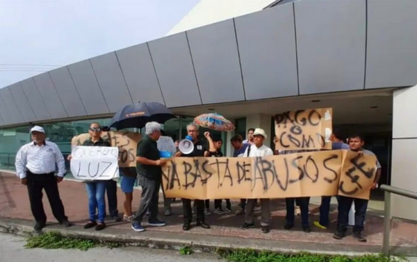 ¡SE QUEDAN A OSCURAS!