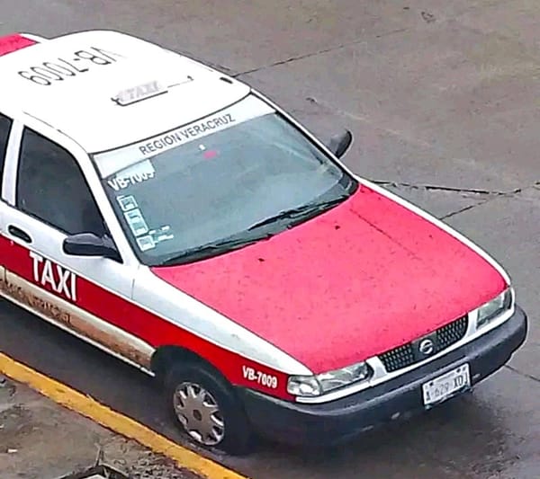 ¡BANDIDOS SE ROBAN EL TAXI VB-7009!