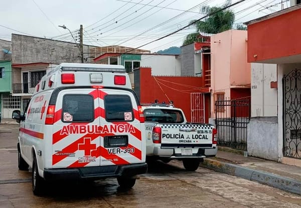 ¡HABITANTES HALLARON SIN VIDA A ADULTA MAYOR EN SU DOMICILIO!