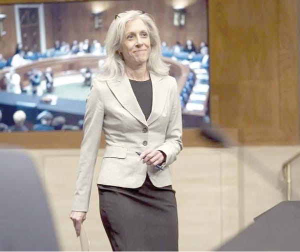 ¡RENUNCIA DIRECTORA DE CDC!