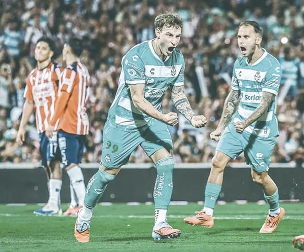 ¡CHIVAS PERDONA Y PIERDE EN LA COMARCA!