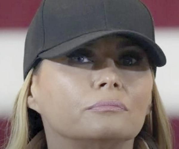 ¡VEN A MELANIA TRUMP COMO ‘ALIADA’ DE UCRANIA!