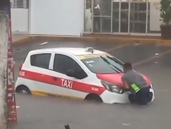 ¡SE CAYÓ EL CIELO! - GLUB GLUB GLUB!...