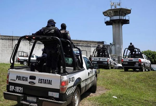 ¡ASEGURAN 50 ‘PUNTAS’ EN REQUISA EN PENAL LA TOMA!