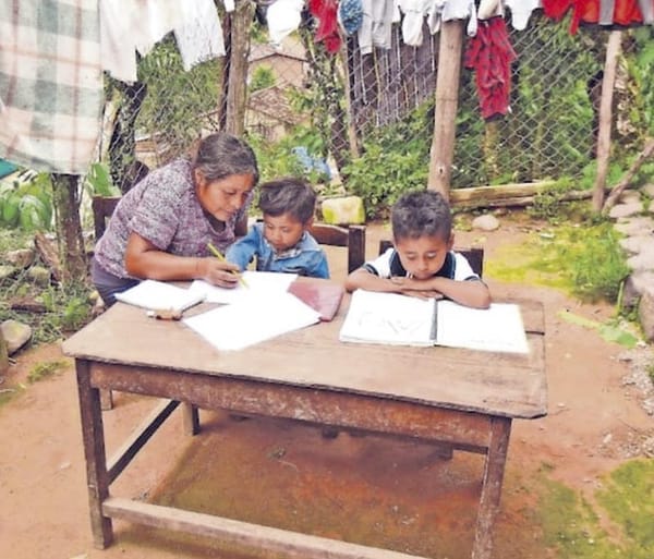 ¡BECAS, INSUFICIENTES Y SE USAN PARA COMIDA!