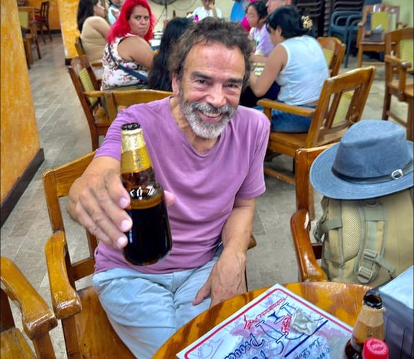 ¡“TAN BONITO QUE ES VERACRUZ”! - *“El Benny” se vino siguiendo al “Cochiloco”