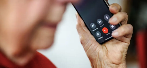 ¡ALERTAN SOBRE LA ESTAFA EN LA QUE USAN TU VOZ: ESTAS TRES PALABRAS TE PONEN EN RIESGO!