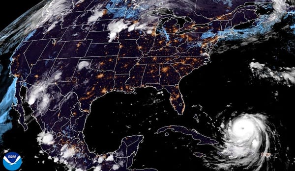 ¡ENTRANDO EN LA FASE FINAL DE LA MENTADA "CANÍCULA"!  - *PODEROSO HURACÁN ERIN FRENTE A LAS BAHAMAS... ATRÁS VIENE OTRO